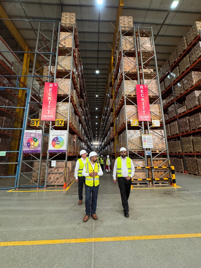 High bay pallet racking aisle storing Reckitt Pakistan inventory at the Connect Logistics warehouse