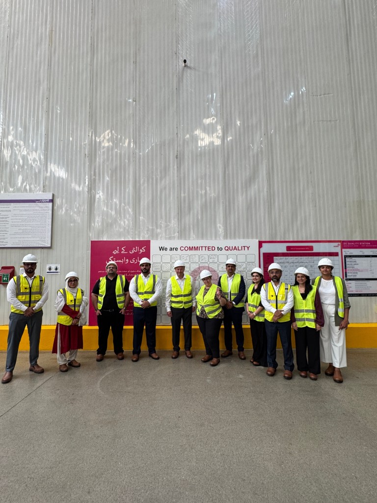 Connect Logistics and Reckitt teams together at the quality commitment board inside the warehouse
